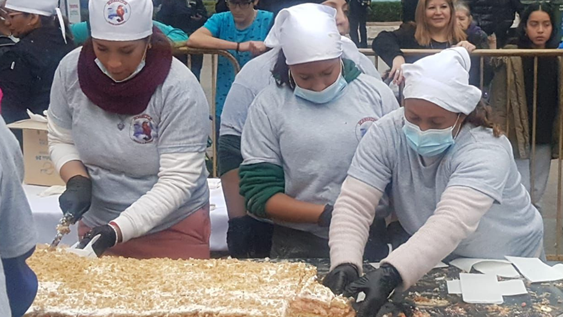 prepararan la torta mas grande del mundo para el dia del nino: de cuanto sera y donde la haran