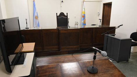 Examen a nuevos abogados: ¿regular la matrícula mejora la calidad judicial? - Por L. Hisa