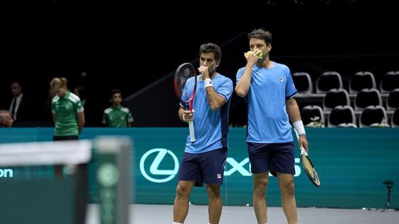 Zeballos- González derrotaron 7-5, 2-6 y 6-3 a Fognini-Bolelli y cerraron 1-2 la serie de Copa Davis contra Italia. Punto fundamental. Argentina se jugará la clasificación mañana vs. Croacia. / Gentileza.