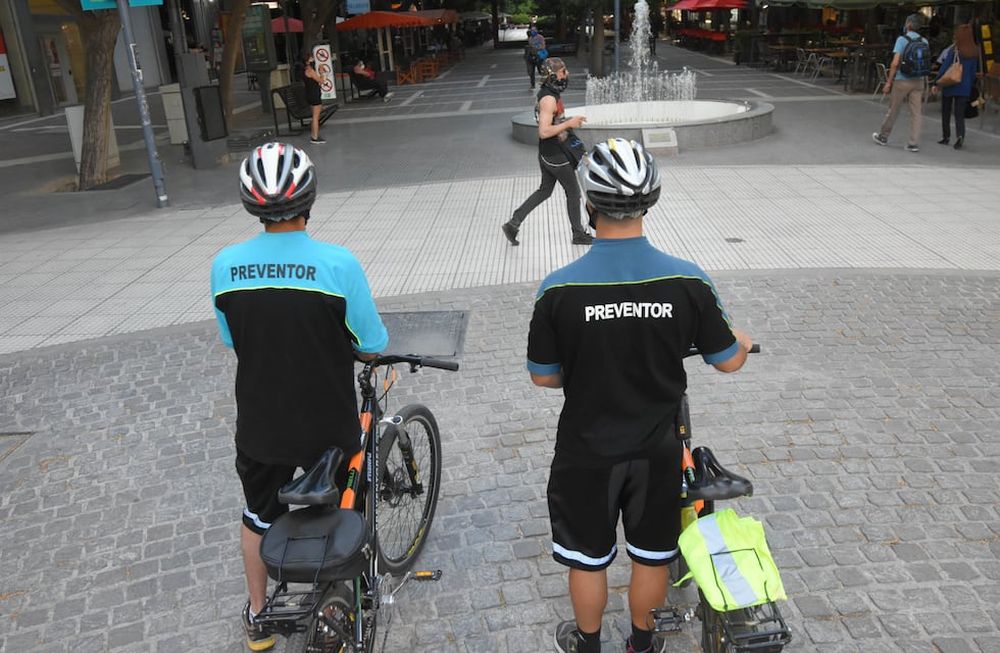 Capital fue la primera comuna de Mendoza con preventores, en 2009. Hoy cuenta con 243 efectivos, 30 de los cuales patrullan las calles en bicicleta. Foto: Jose Gutierrez / Los Andes