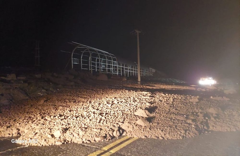 Aludes sobre la Ruta 7 bloquearon el corredor internacional. El Paso ya se abrió. Gentileza Gendarmería Nacional
