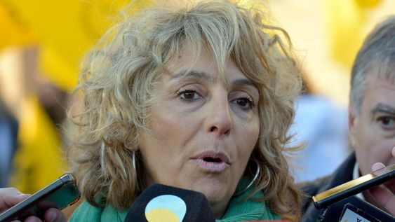 21 Junio 2022 - Política -  MendozaParo de la SaludAsociación Mendocina de Profesionales de la Salud (Ampros) transita una jornada en la cual llamó a realizar un paro sin asistencia a los lugares de trabajo y una concentración en la explanada de la Casa de Gobierno a partir de las 9.La secretaria gremial Claudia IturbeFoto: Orlando Pelichotti / Los Andes