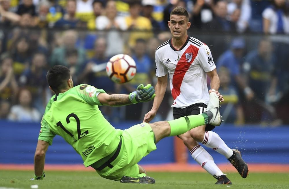 Rossi, el arquero en la que nadie confiaba salva a Boca en la final