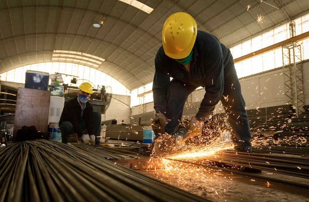 Las mayoría de las paritarias del sector privado se cerraron con aumentos por debajo de la inflación acumulada.Foto: Ignacio Blanco / Los Andes