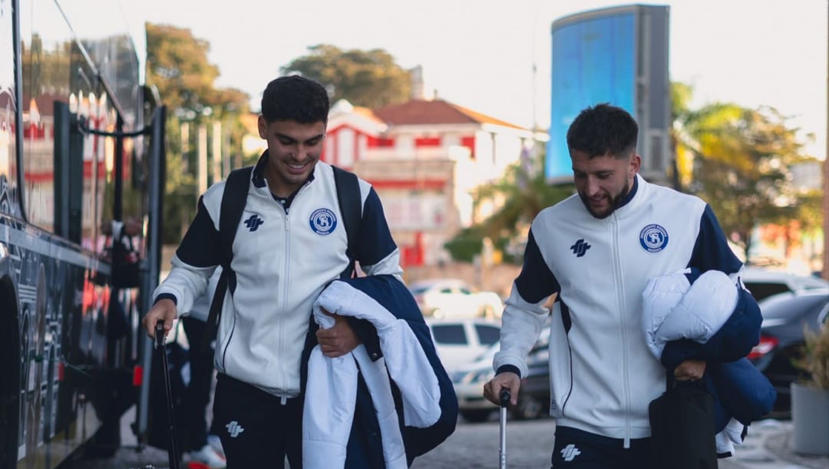 La llegada del campeón a tierras cordobesas, quien esta tarde enfrentará a Tigre por un lugar en octavos de final.&nbsp;