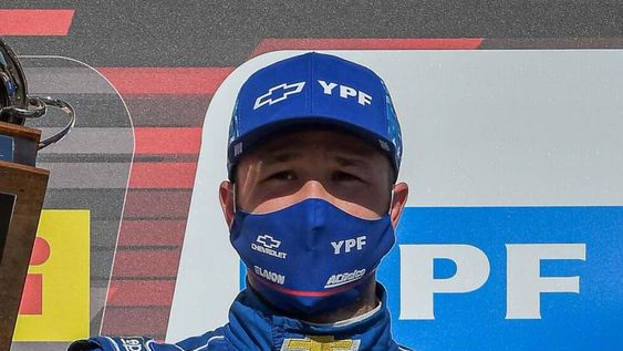 Canapino le ganó el duelo a Rossi y ganó en Buenos Aires