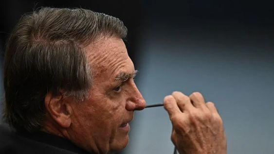 El expresidente de Brasil Jair Bolsonaro asiste al Tribunal Supremo, el 10 de junio de 2025, en Brasilia (Brasil).&nbsp;