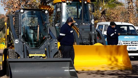 Maipú presentó nuevas movilidades y maquinarias pesadas