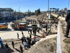 Tragedia en Guaymallén: murió una persona tras caer con su vehículo desde el Acceso Este.