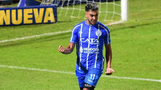 Martín Ojeda es el goleador del Tomba en la presente Liga Profesional: lleva tres en este torneo (2 a River y 1 a Defensa y Justicia) y ya convirtió nueve tantos en el bodeguero. Foto: Mariana Villa / Los Andes.