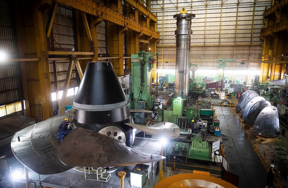 Impsa pisa fuerte en la economía provincial, tiene una fuerte presencia en el mundo y genera trabajo para más de 100 pymes nacionales. / Foto: Ignacio Blanco