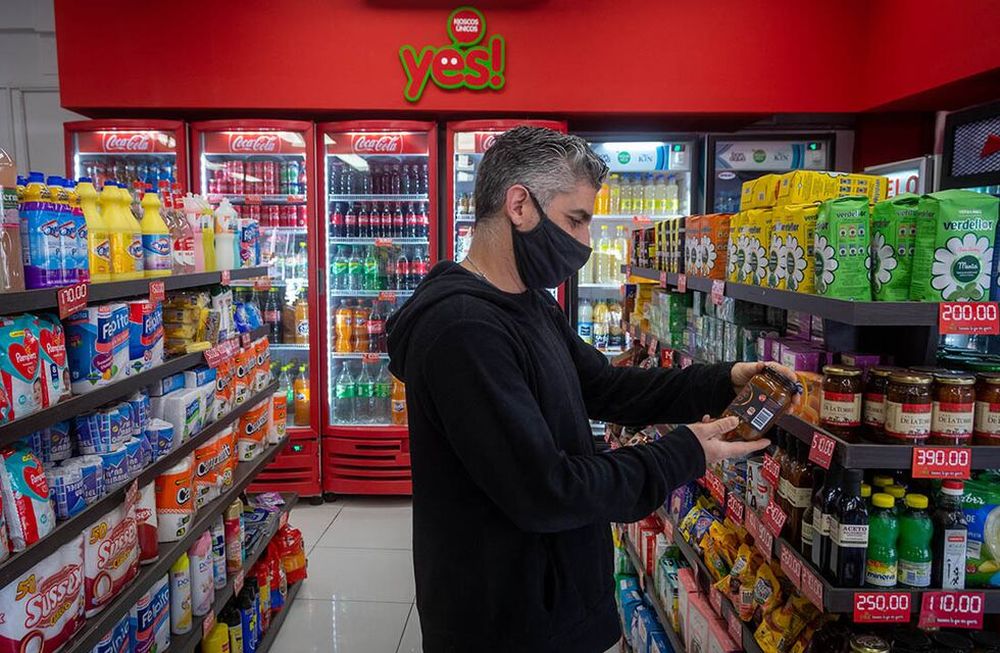 En doce meses se abrieron 91 comercios nuevos en la provincia. Foto: Ignacio Blanco / Los Andes