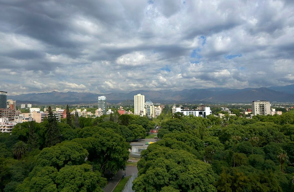 Desciende la temperatura y se esperan tormentas aisladas en Mendoza. - Archivo / Los Andes