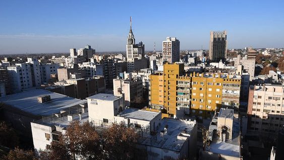 Vista de la Ciudad de Mendoza. La tormenta de Santa Rosa no llegará este fin de agosto como suele pasar en otros años. Foto: José Gutiérrez / Los Andes