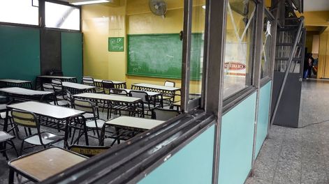 Los Andes | José Thomas, titular de la DGE, aseguró que el sistema semipresencial se extenderá hasta fin de año, sin dudas.