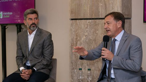 Ulpiano Suarez recibió al Gobernador en el Encuentro de Intendentes