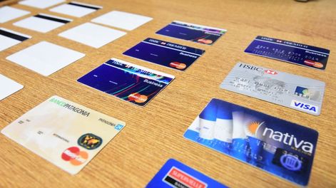 ¿Cuándo pagarías una compra de $35.500 si la hicieras hoy? el truco para posponer los pagos con tarjeta /Foto: Mariana Villa/ Los Andes