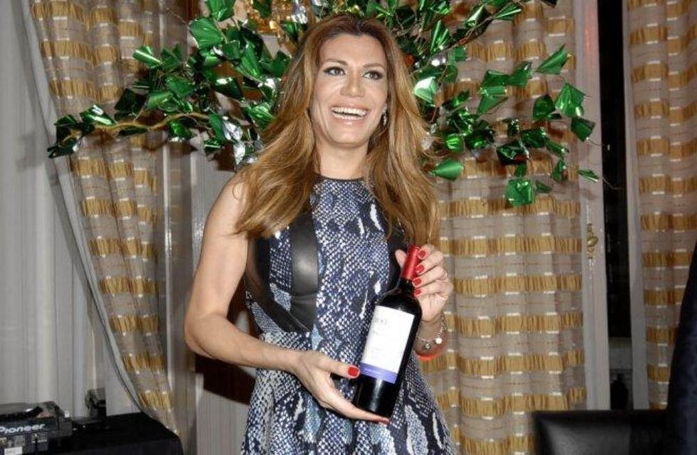 Flor de la V, alejada de la TV, presentó su línea de vinos