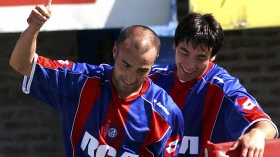 El ex defensor Paolo Montero asumió como nuevo DT de Peñarol de Montevideo