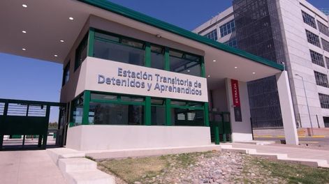 La titular del Ministerio de Seguridad y Justicia de la provincia, Mercedes Rus, informó que los detenidos ya fueron ingresados a la a la Unidad 12 – Estación Transitoria de Detenidos y Aprehendidos (Estrada). Foto: Mercedes Rus en X, antes Twitter.