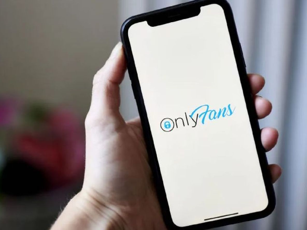 El avance de la inteligencia artificial llegó a la plataforma para adultos OnlyFans y pone en riesgo miles de puestos de trabajo en servicios de chat. El avance de la inteligencia artificial llegó a la plataforma para adultos OnlyFans y pone en riesgo miles de puestos de trabajo en servicios de chat.