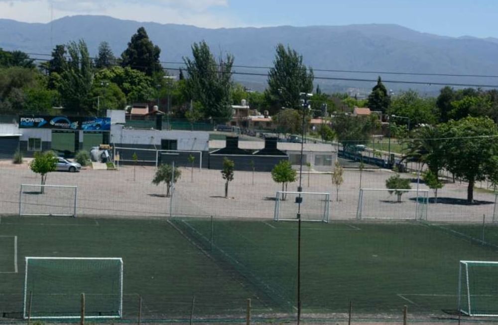 Canchas de fútbol 5 y 7: medidas claves y fechas tentativas para su reapertura