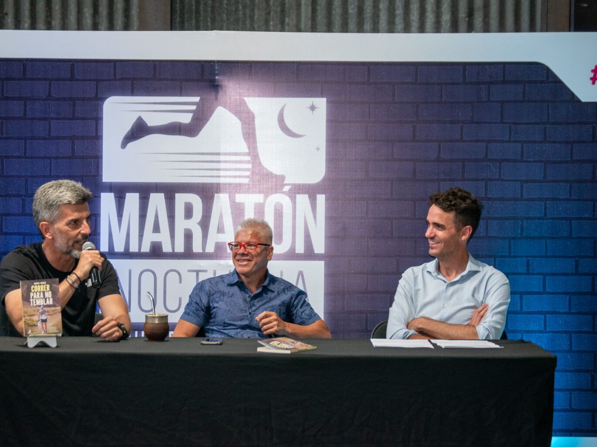 La Ciudad acompañó la presentación del libro Correr para no temblar en la previa de la Maratón Nocturna