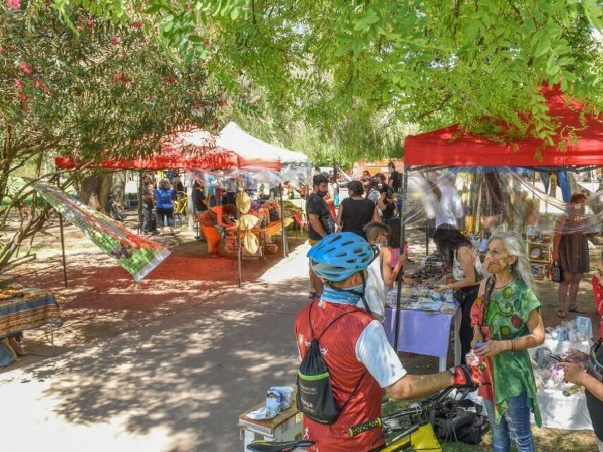 El miércoles habrá una feria de alimentos, bebidas, indumentaria y blanco