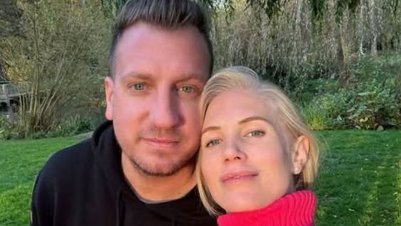 Maxi López junto con su pareja, Daniela Christiansson.