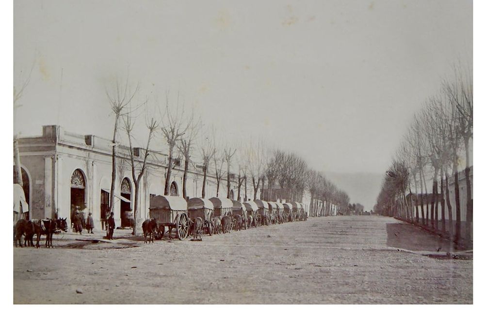 Los viajeros que pasaron por Mendoza en el siglo XIX dan cuenta de su paisaje urbano y de las costumbres de la época.