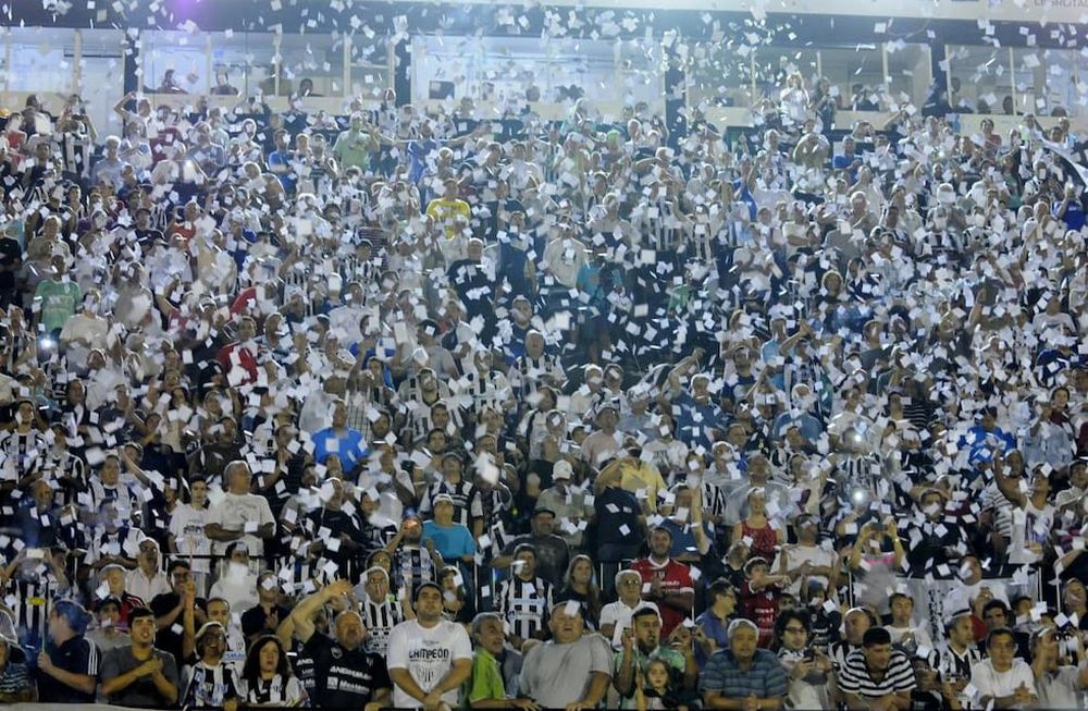 Video: Vuelve el Lobo, el emotivo poema de un hincha a Gimnasia
