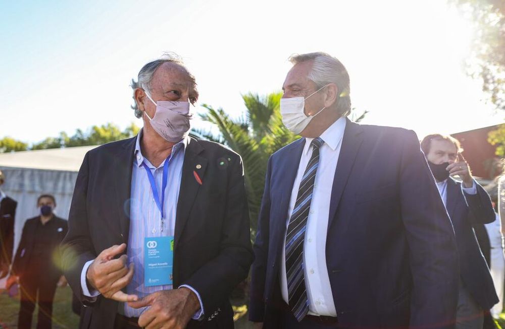 Lanzamiento. El Presidente, Gustavo Béliz y referentes gremiales y empresarios, ayer en el predio porteño de Parque Norte. Foto: Gentileza Presidencia de la Nación.