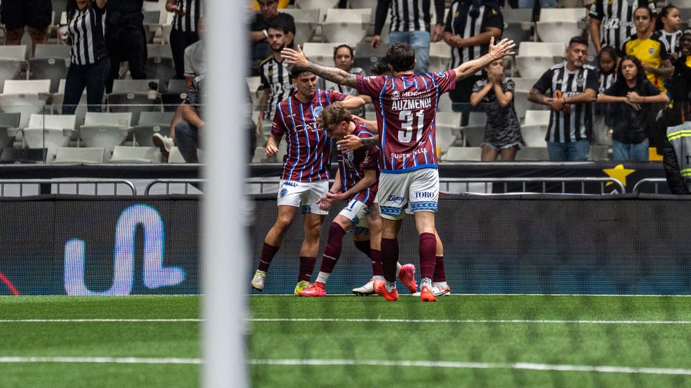 Godoy Cruz encontró la ventaja a partir de un golazo de Santino Andino, a los 37 minutos del primer tiempo. 