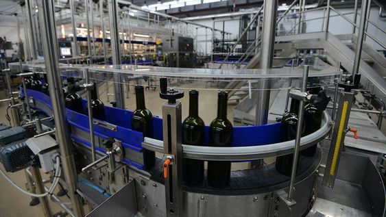 Si bien los fraccionados mostraron una buena performance, los graneles cerraron el acumulado enero - junio con una baja del 40% en volumen. / Foto: Claudio Gutiérrez