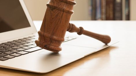 Online. La Aduana subasta artículos en Mendoza. (Imagen ilustrativa / Canva)