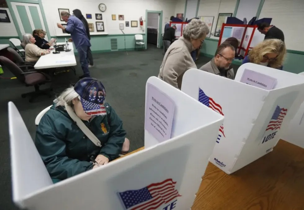 Mendoza mira las elecciones de EE.UU. y enfrenta una decisión clave: convertir los favores de Trump en acuerdos