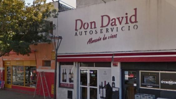 Ocurrió en una vinoteca de La Plata - Foto 0221
