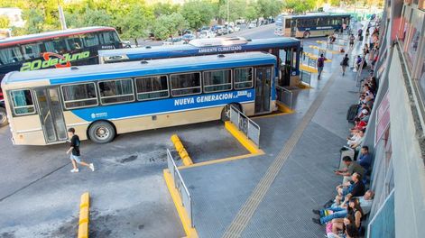 Terminal de ómnibus Felipe Llaver, en el departamento de San Martín.
