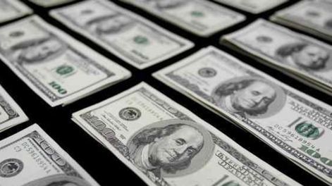 En noviembre se renovó el cupo para la compra de dólar oficial  /Archivo