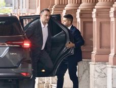 Viajes bajo la lupa: afirman que Adorni gastó más de US$6.000 en un hotel de lujo. Viajes bajo la lupa: afirman que Adorni gastó más de US$6.000 en un hotel de lujo.