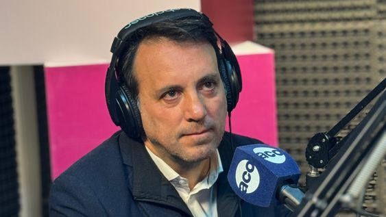 El ministro de Educación, Cultura e Infancias, Tadeo García Zalazar, pasó por La Mesa Política de Aconcagua Radio 90.1