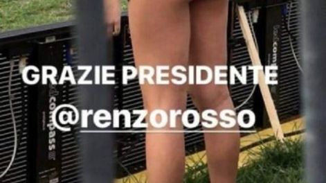 Polémica por las jugadoras de voleibol que son las nuevas pasapelotas del Vicenza Virtus