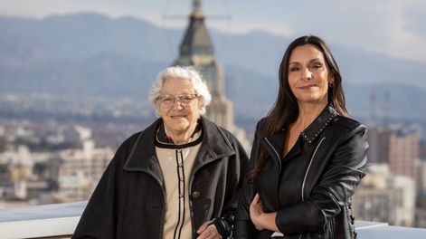 María Teresa Barbera y Laura Rez Masud En La Cima de Los Andes.&nbsp;