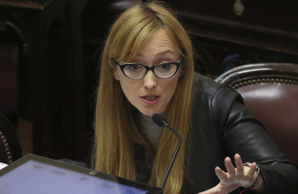 Anabel Sagasti denunció intimidaciones a senadores y una amenaza de muerte a Cristina Kirchner