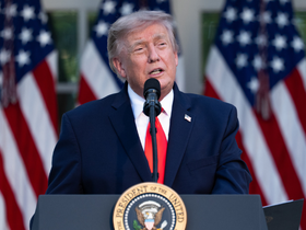 Trump prometió pagar un dividendo de US$5.000 a cada adulto si los republicanos ganan las elecciones.