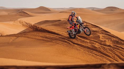 Los Andes | El piloto argentino culminó octavo en la tercera etapa para las Motos y achica diferencias en la general. La victoria fue para Joaquim Rodríguez.