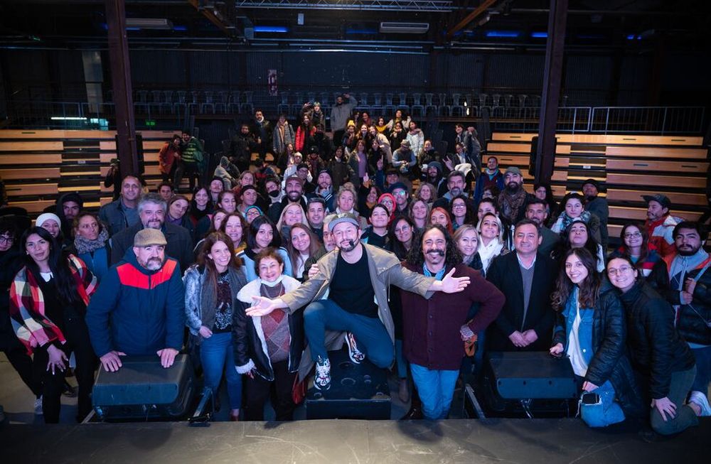 Martín Ron se presentó en una colmada Nave Cultural