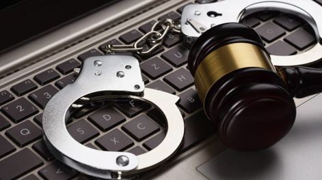 Los Andes | Su ex le hackeó el mail, creó cuentas falsas y perdió un trabajo: el calvario de una mujer que duró 16 años. Foto: imagen ilustrativa.