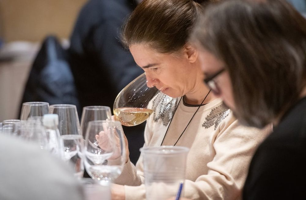 Invitan a las bodegas mendocinas a concurso de vinos en Canadá.