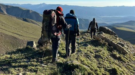 Tras más de 24 horas de búsqueda, rescataron a dos montañistas en el Cerro el Plata